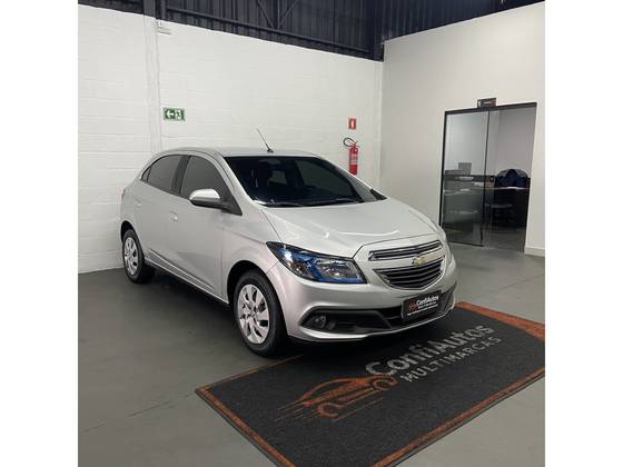 CHEVROLET ONIX 1.4 MPFI LT 8V FLEX 4P MANUAL CHEVROLET ONIX 1.4 MPFI LT 8V FLEX 4P MANUAL